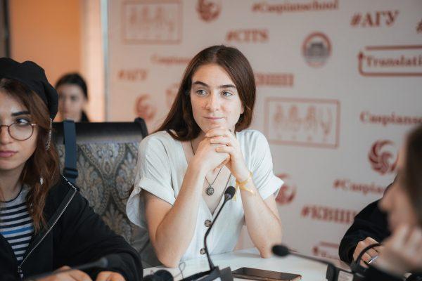 В Каспийской высшей школе перевода в честь Международного дня переводчика прошли первые переводческие игры